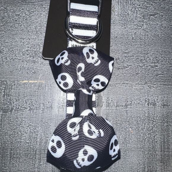 Party Dog Medium Skulls Halloween Dog Collar 🎃👻💀 - Picture 2 of 3